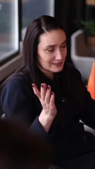 Still frame from the ZAGRAVA video